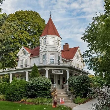 Kingsley House Bed & Breakfast - Full Home Fennville Eksteriør billede